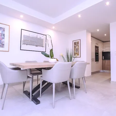Ceto Superb And Luminous Apartment